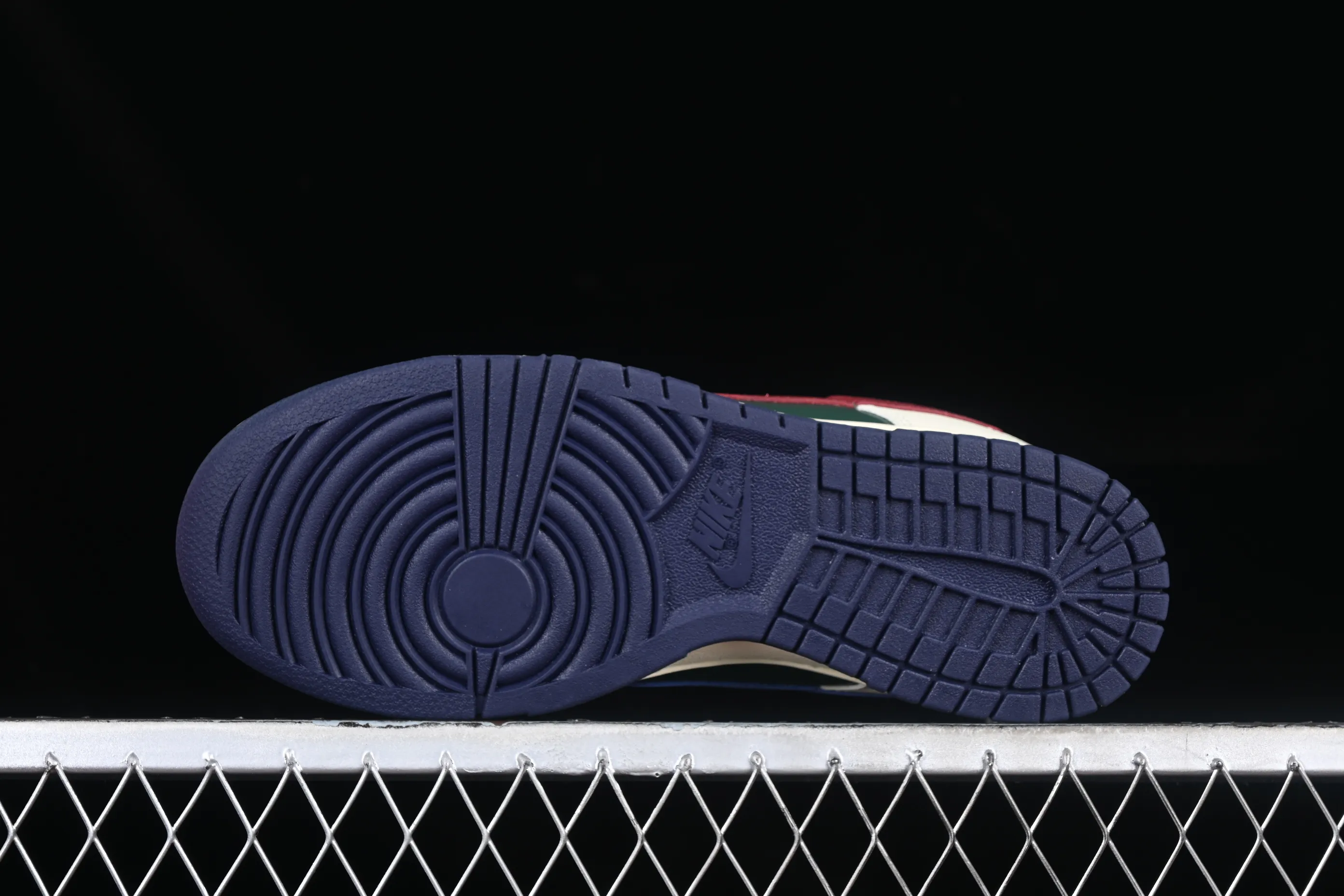 All categories Nk SB Dunk Series Nk SB Dunk Low low-top sneakers Nk SB Dunk Low "Gorge Green" SB low-top casual sneakers FV8106-361
